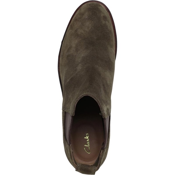 Clarks Women's Clarkdale 2 Top Olive Suede Wedged Booties Chelsea Ankle Boots 9 - Picture 2 of 13